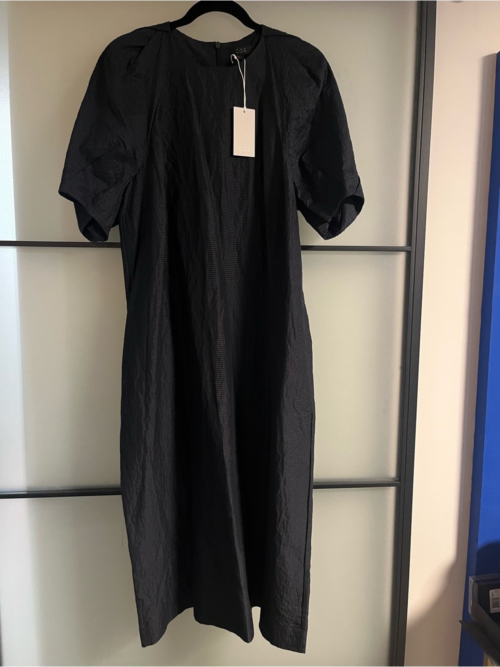 🆕 COS Women's Midi Dress with Puff Sleeves and pockets!